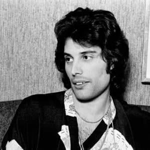 Meet your Posher, Dalia